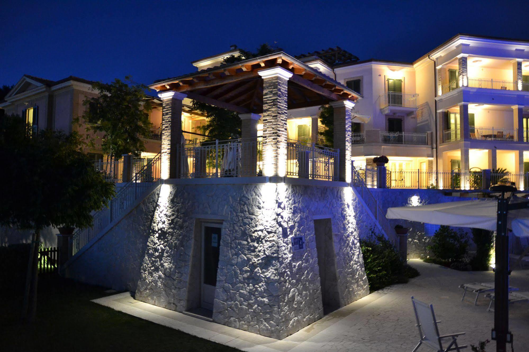 Tortoreto Incantea Resort מראה חיצוני תמונה