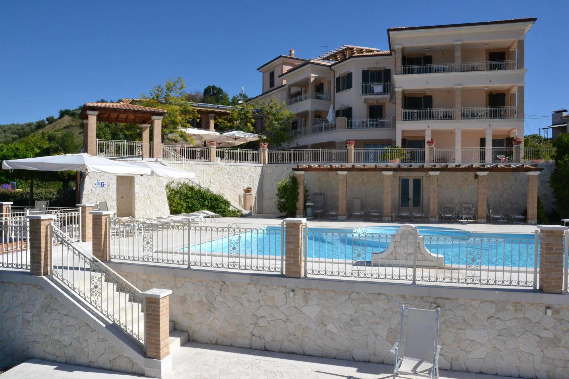 Tortoreto Incantea Resort מראה חיצוני תמונה