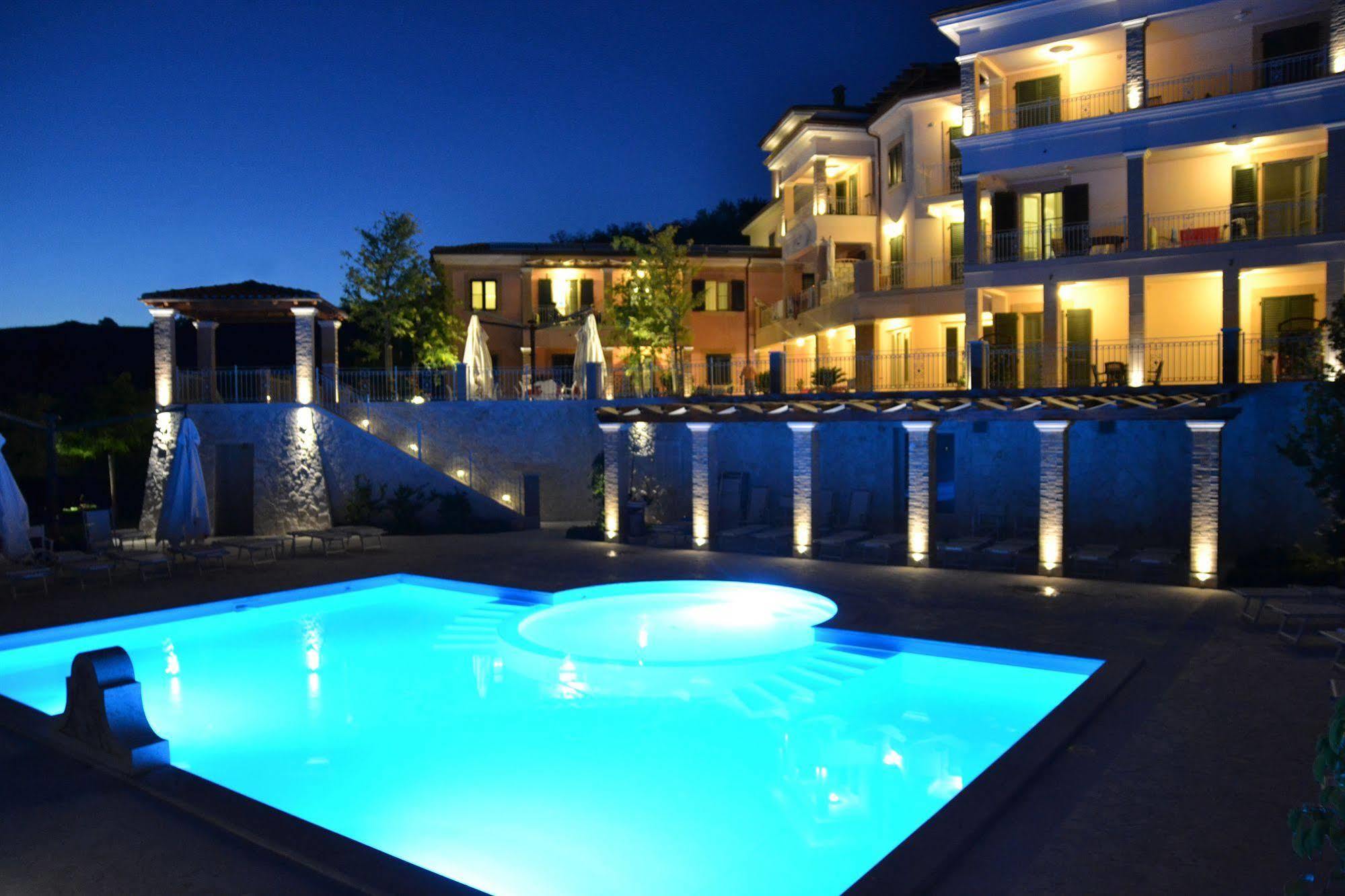 Tortoreto Incantea Resort מראה חיצוני תמונה